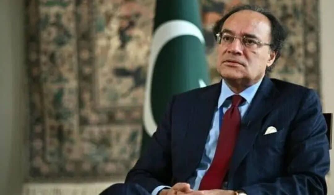 Finance Minister Aurangzeb Arrives in Washington for IMF-World Bank Meetings