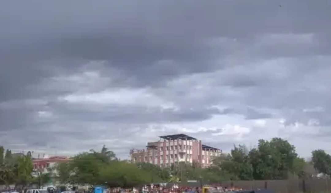 Karachi Breaks 41-Year April Rain Record, New Forecast Issued