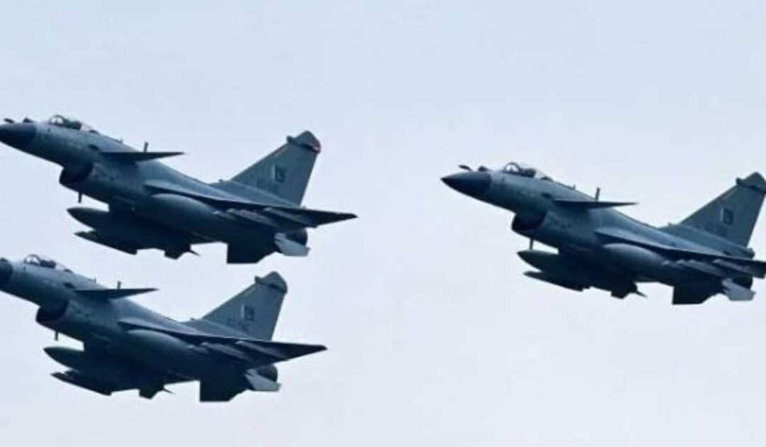 Pakistan Air Force escorts Iranian negotiators home amid Israeli assassination fears, Sources claim