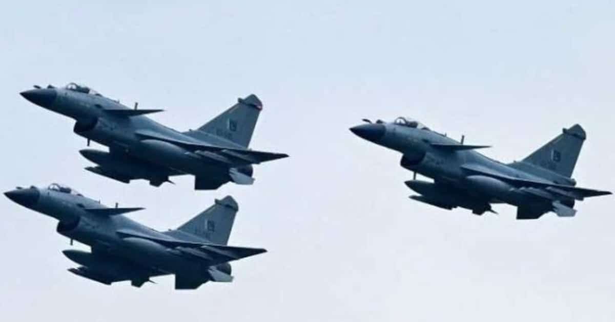 Pakistan Air Force escorts Iranian negotiators home amid Israeli assassination fears, Sources claim