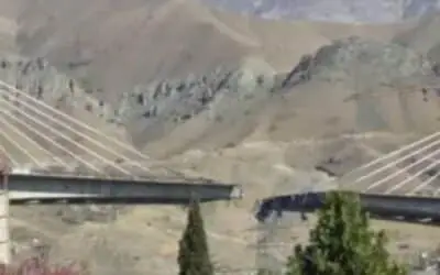 “Make a Deal Immediately”, Trump Issues Final Ultimatum to Iran After Bridge Strike