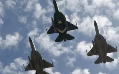 PAF fighter jets light up Islamabad skies for Marka-i-Haq anniversary