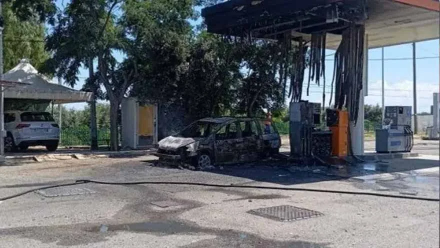 04 Pakistani farm workers murdered in vehicle fire in southern Italy