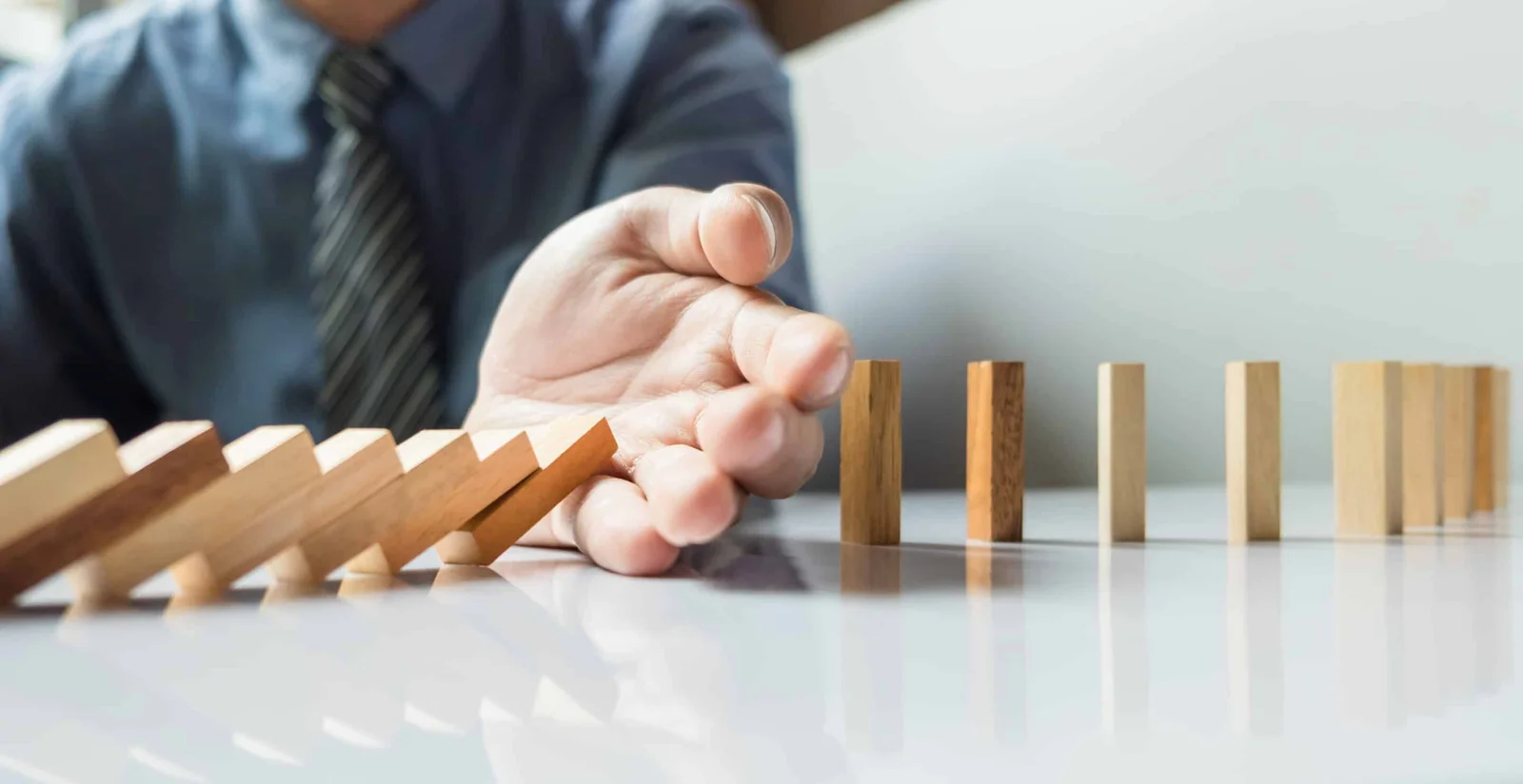 Finance ministry warns of multiple systemic risks threatening next year’s budget Finance ministry warns of multiple systemic risks threatening next year's budget