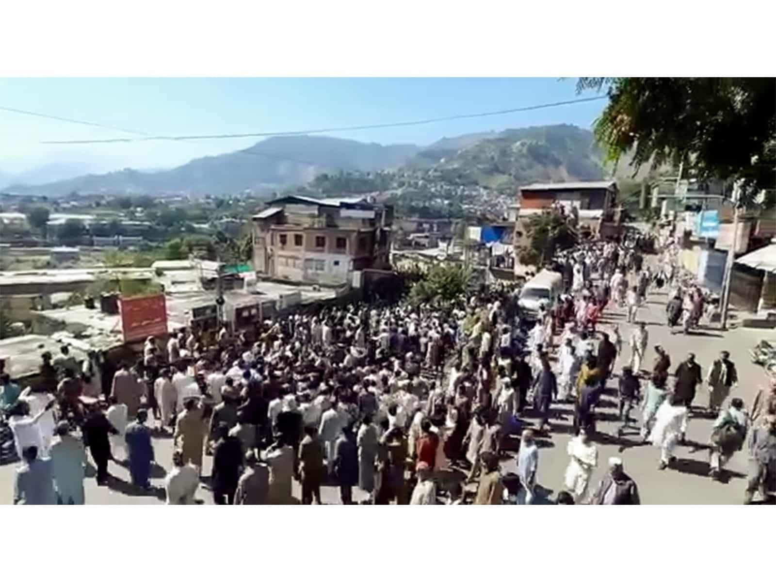 JAAC Protesters regroup in Rawalakot following brief overnight dispersal