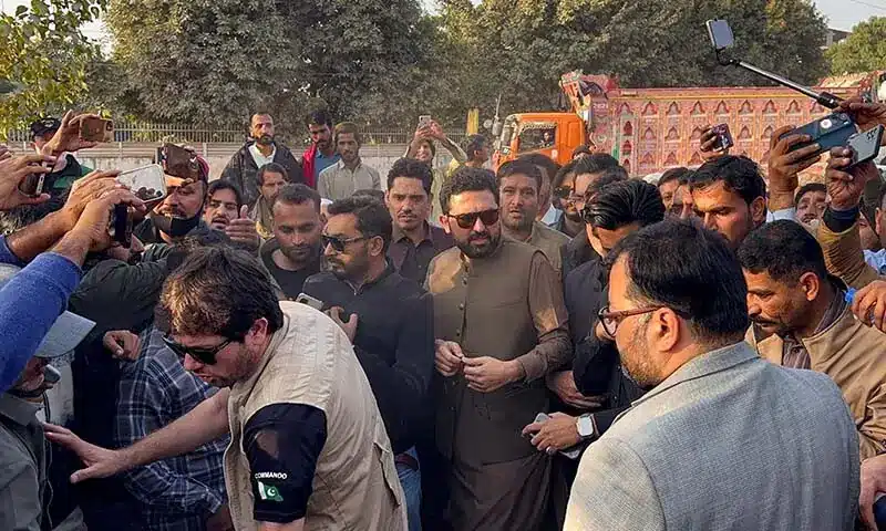 KP CM Afridi threatens National Assembly sit-in if denied meeting with Imran Khan