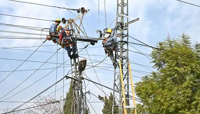 NEPRA cuts power tariffs for three months, providing Rs56bn in cumulative relief