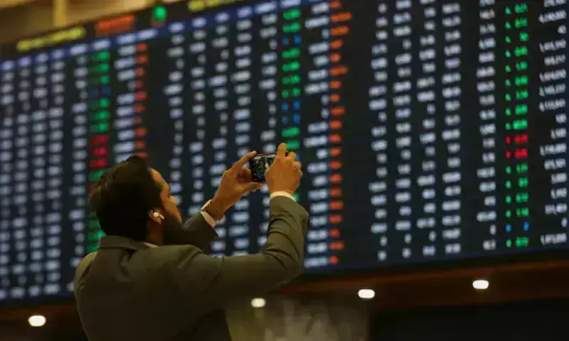  PSX Sheds Over 4,000 Points in Intraday Rout