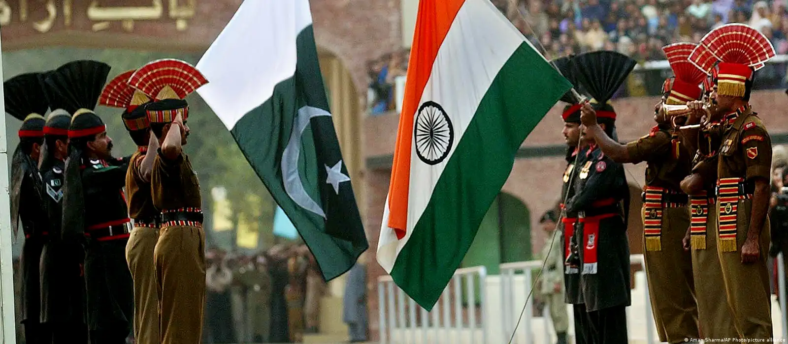 Pakistan Demands India Immediately Release 97 Prisoners Overstaying Sentences
