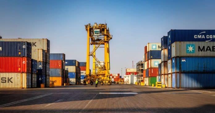 Federal Government Plans 400-Acre Garments City at Port Qasim Karachi