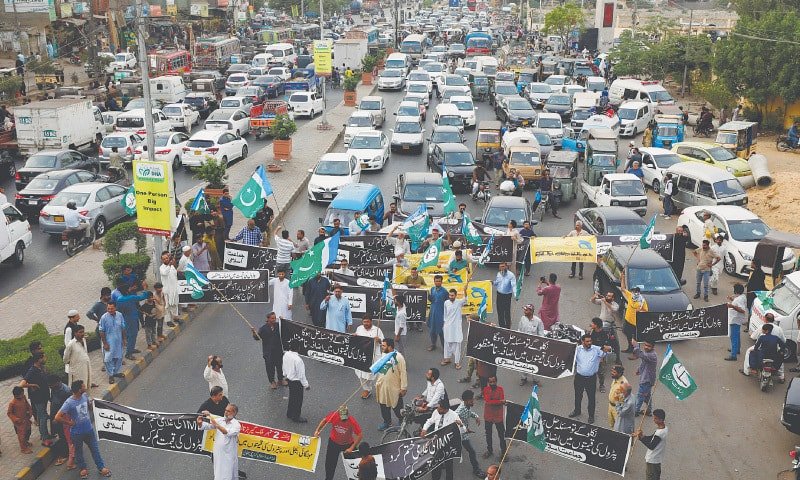 JI Sit-Ins Snarl Traffic Across Karachi