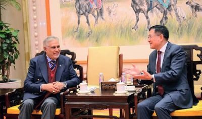 Ishaq Dar Holds Series of Bilateral Talks in Bishkek, Reaffirms Ties With China